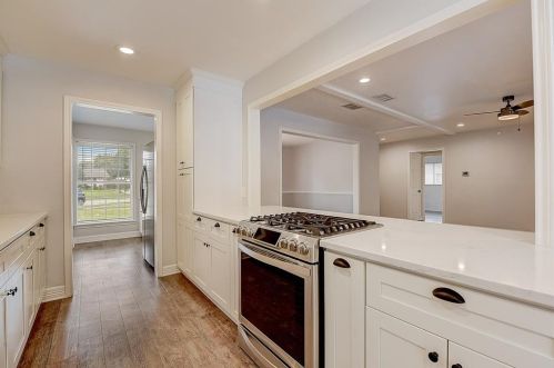 3316 Arawak Pl, Dallas TX 75234-2201 exterior