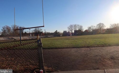 923 Fillmore St, Philadelphia PA 19124-2926 exterior