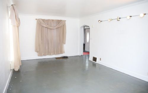 1440 Leahy St, Meskegon MI 49442-5035 exterior