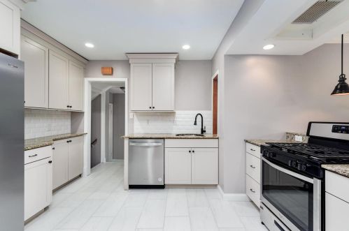 7470 Drexel Dr, Saint Louis MO 63130-2206 exterior