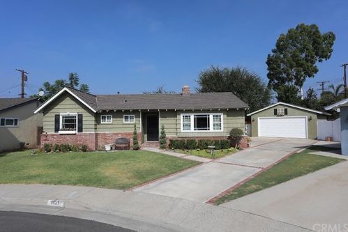 1421 Grove Pl, Fullerton, CA 92831-3429