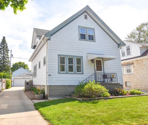 459 Howard Ave, Milwaukee, WI 53207-0038