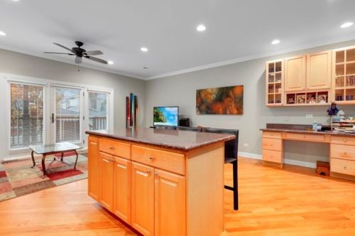 4844 Seeley Ave, Chicago IL 60609-1148 exterior