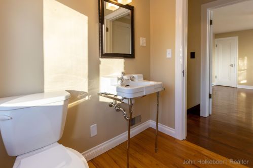 200 Greenridge Dr, Grand Rapids MI 49544-6941 exterior