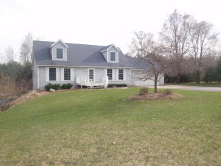 10000 Eaglewood Ct, Sparta, MI 49345-8396