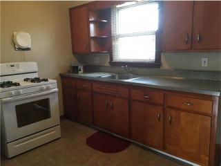 8 Martin Ave, Edison NJ  08837-3415 exterior