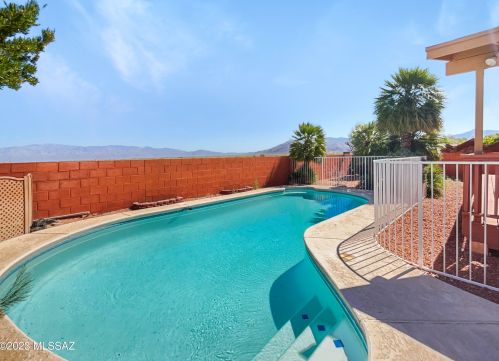 9641 Caldwell Dr, Tucson AZ  85747-9220 exterior