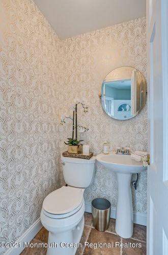 50 Farm Rd, Middletown NJ 07748-3703 exterior