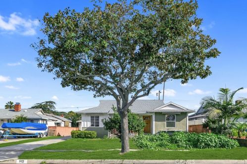 912 Courtney Ave, Fullerton, CA 92833-3643
