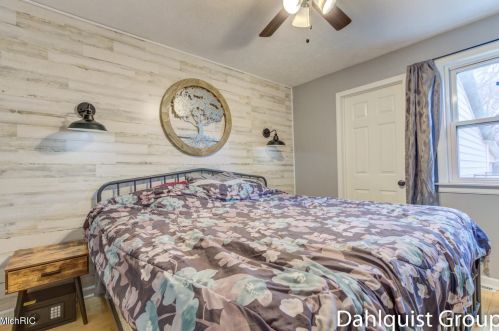 883 Post Rd, Meskegon MI 49441-4045 exterior