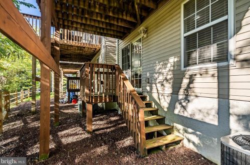 36 Linda Ln, Chester PA 19014-1870 exterior