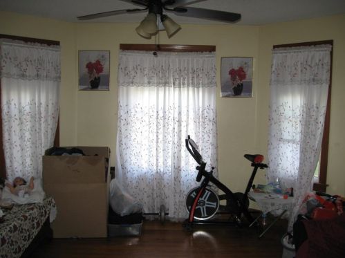 284 Dickinson St, Springfield MA 01108-1871 exterior