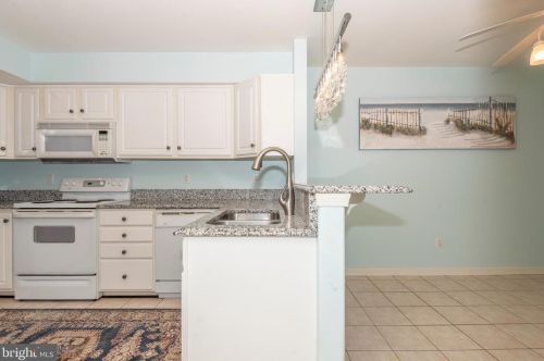 107 Lakeside Dr, Lewes DE 19958-8980 exterior