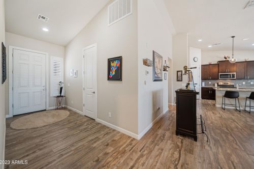 34826 3rd Ave, Phoenix AZ 85023-3640 exterior