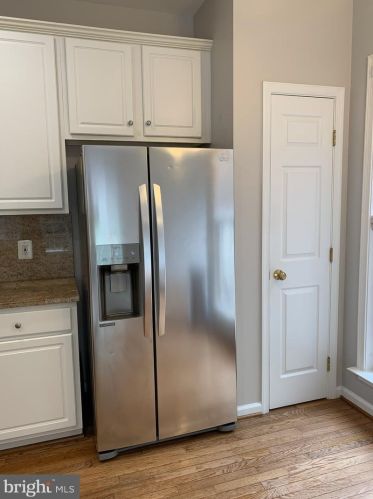 6311 Summer Moon Ln, Alexandria VA  22312-3921 exterior