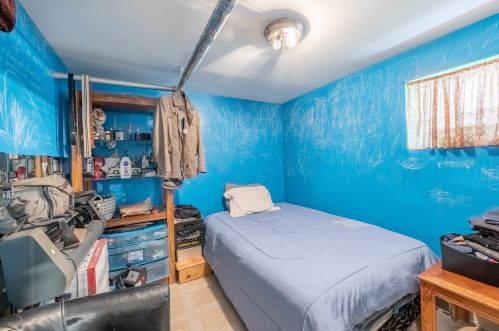 5833 Whipple St, Chicago IL 60659-3708 exterior