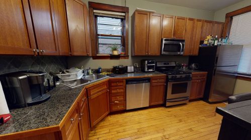 2145 Thomas St, Chicago IL 60622-3515 exterior