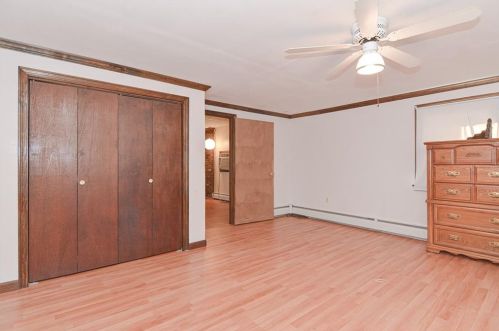 210 Greenhouse Rd, Coventry RI 02827-2101 exterior