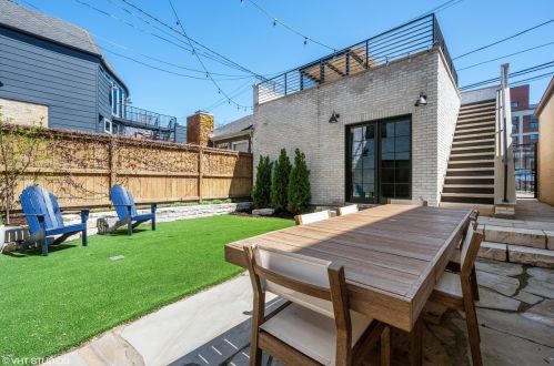 1733 Hoyne Ave, Chicago IL 60647-5541 exterior