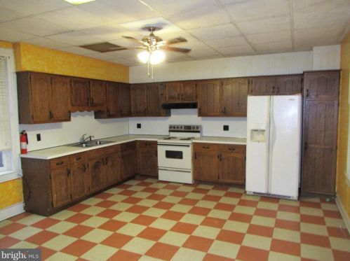 205 High St, Hanover PA  17331-2911 exterior