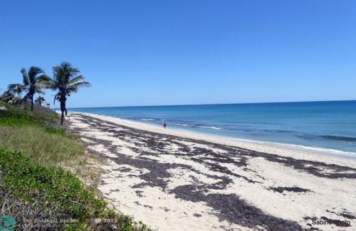 2520 1st Ct, Boynton Beach FL 33435-2045 exterior