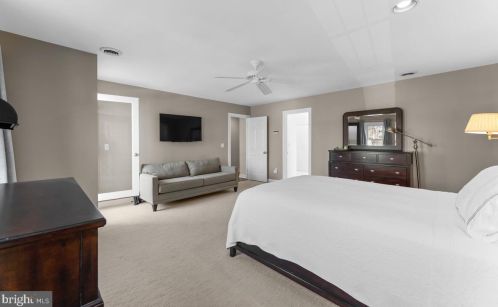 8904 1st Ave, Silver Spring MD 20912-4654 exterior