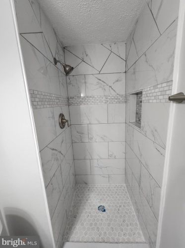 8124 Bonaire Ct, Silver Spring MD 20910-4663 exterior