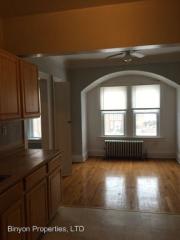 3435 Superior Park Dr, Cleveland OH  44118-2146 exterior