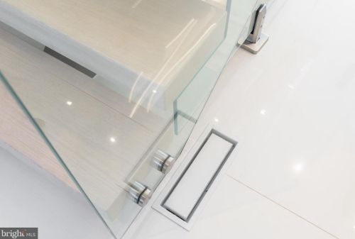 1604 13th St, Washington DC 20009-4303 exterior