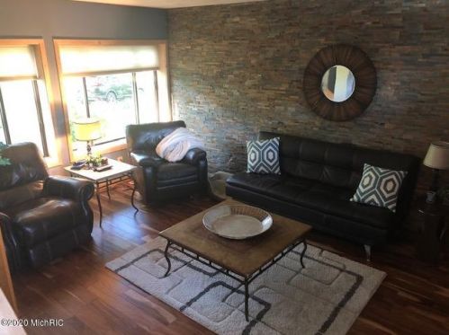 19042 Brandywine Dr, Gobles MI 49055-8691 exterior