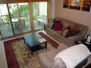 580 Carriage Cir, Pittsburgh PA  15205-1623 exterior