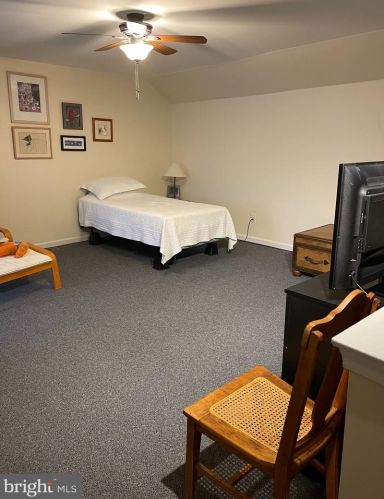 132 Marie Cir, Chester PA 19014-2269 exterior