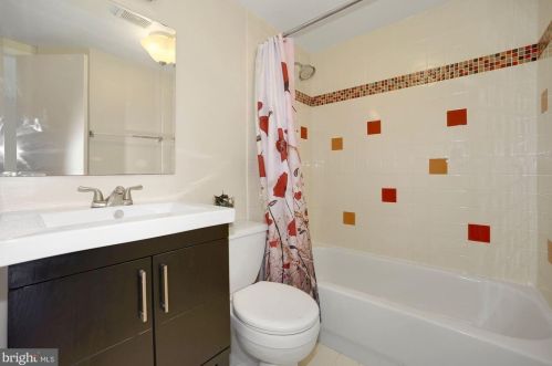 1239 Vermont Ave, Washington DC 20005-3603 exterior