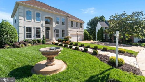 6149 Cobbs Rd, Alexandria VA 22310-1647 exterior