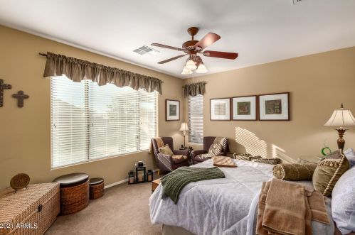 7706 24 Dr, Phoenix AZ 85041-7668 exterior