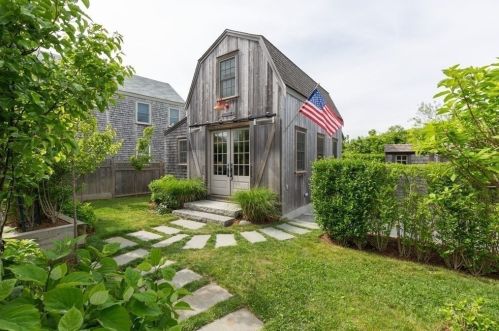 33 Vesper Ln, Nantucket MA  02554-2736 exterior