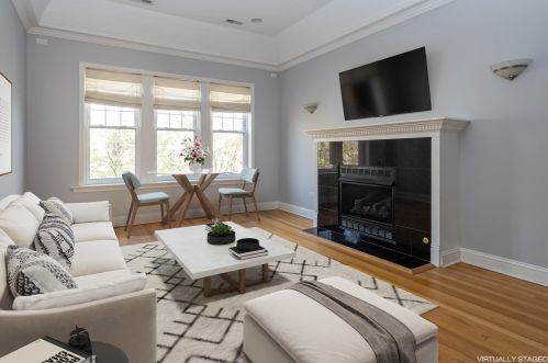 1849 Lunt Ave, Chicago, IL 60626-2396