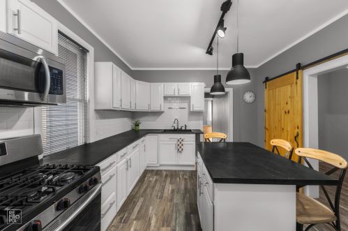 1717 Artesian Ave, Chicago IL 60629-1116 exterior