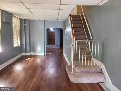 319 Engle St, Chester PA 19013-2509 exterior