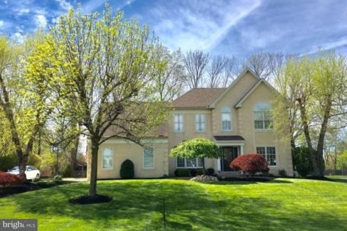 2546 Candytuft Dr, Jamison, PA 18929-1760