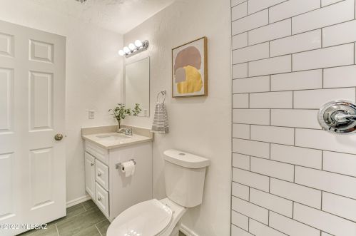 6409 Calle Cappela, Tucson AZ 85710-5607 exterior