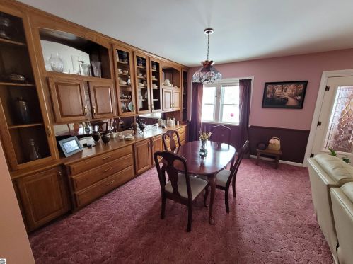 101 Orch Ave, Shepherd MI 48883-9106 exterior