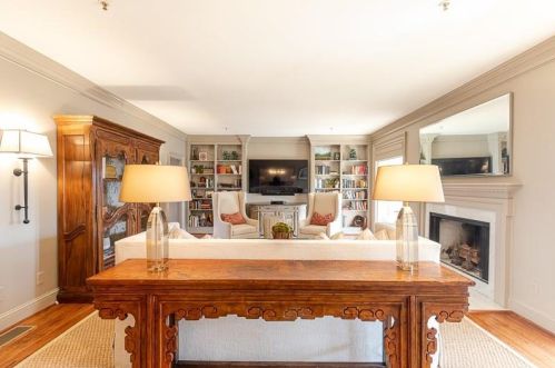 2859 Kingsland Ct, Atlanta GA 30339-4253 exterior