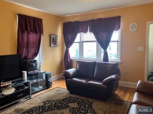 225 Myrtle Ave, Irvington NJ  07111-2656 exterior