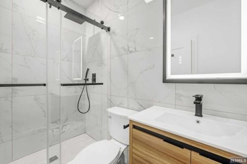 22 Lois Ave, Demarest NJ  07627-2220 exterior