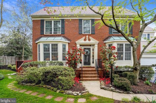 6354 Alderman Dr, Alexandria, VA 22315-3731