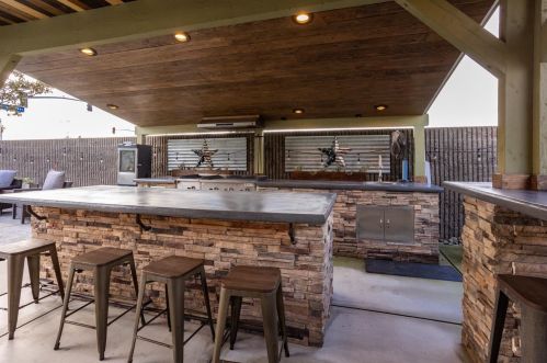 4005 Santa Maria Pl, Turlock CA 95382-8501 exterior