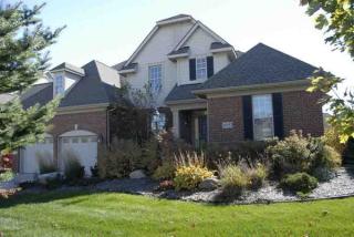 41521 Twain Pl, Novi, MI 48377-2860