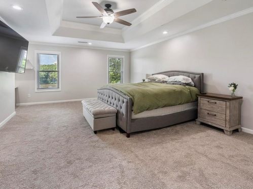 8474 Lake Dr, Lithonia GA  30039-6562 exterior