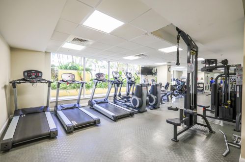 101 Plaza Real, Boca Raton FL  33432-4837 exterior